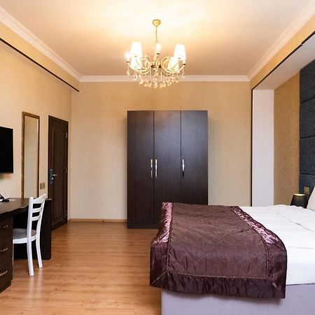 Hotel Grand Mirror à Baku Extérieur photo
